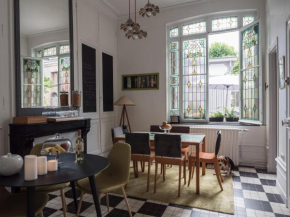 Отель Une Maison En Ville Chambre d'hotes  Амьен